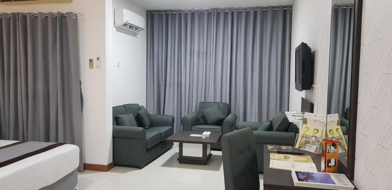 Nova Park Hotel Sardzsa Kültér fotó