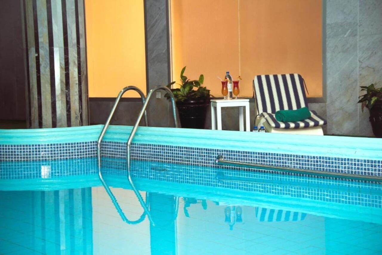 Nova Park Hotel Sardzsa Kültér fotó