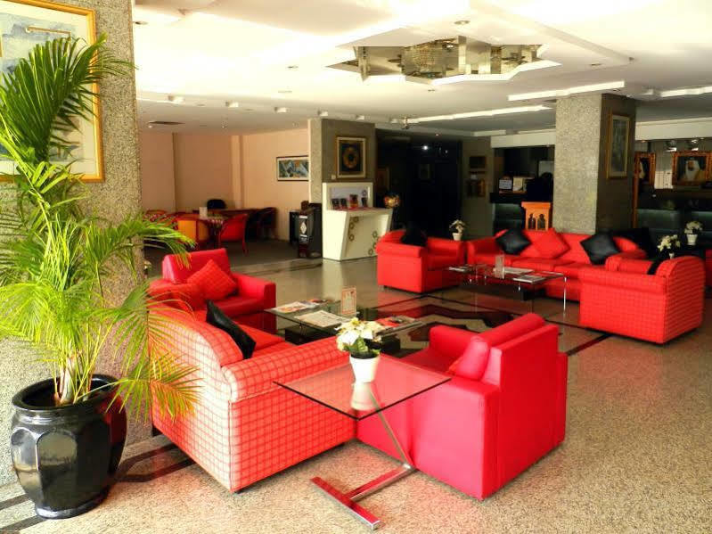 Nova Park Hotel Sardzsa Kültér fotó